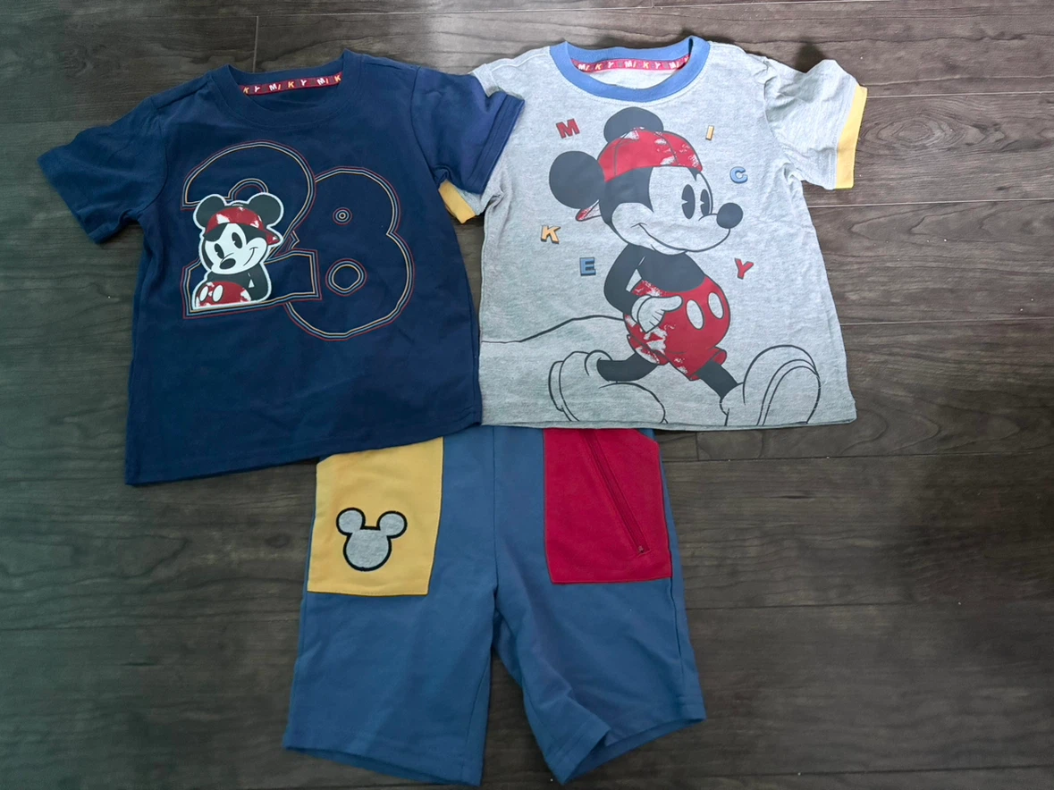 BNWT Mickey Mouse T-Shirt and Shorts Set, 5T