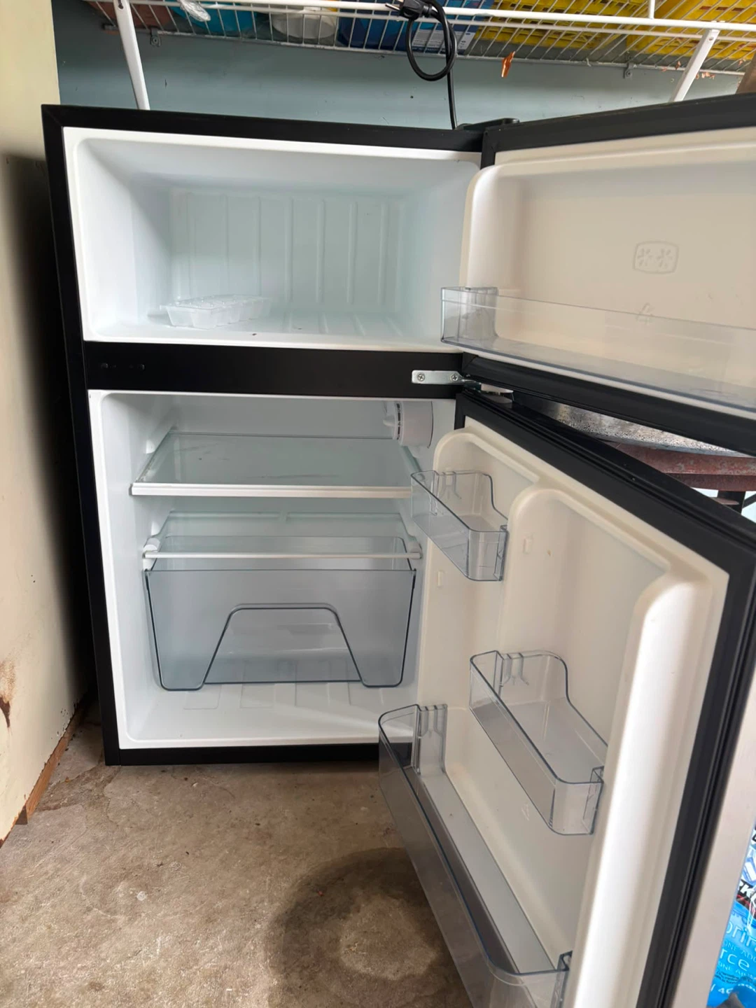 Hamilton Beach Refrigerator - photo 2