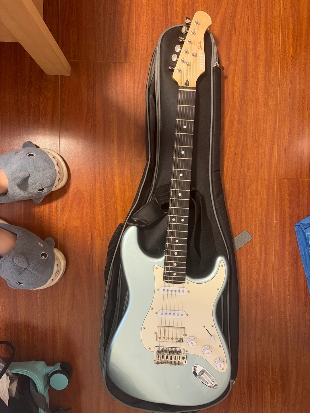 COMBO HHS Donner DST-152R Guitar - photo 2