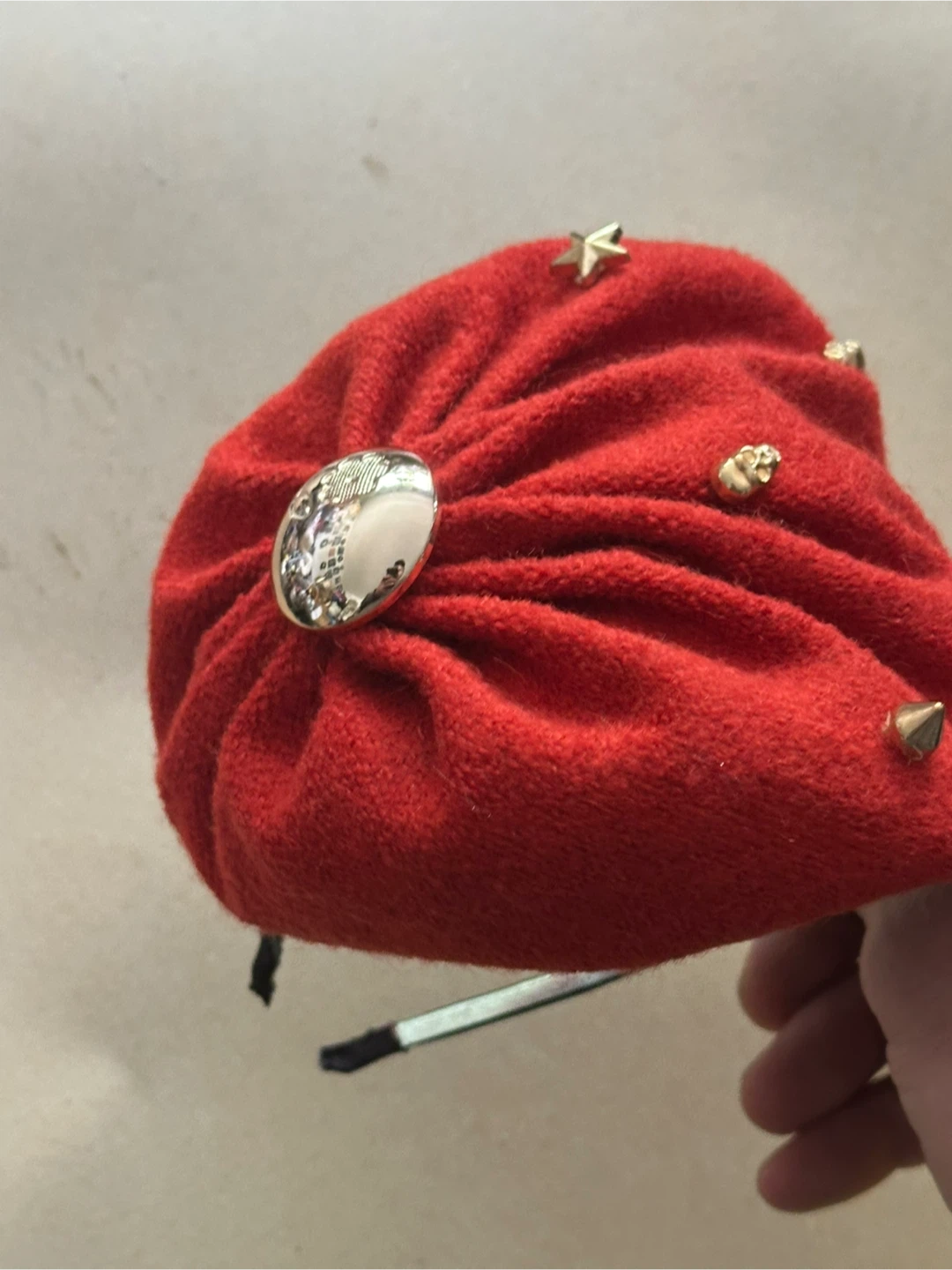 vintage-style red cocktail fascinator headband - photo 2