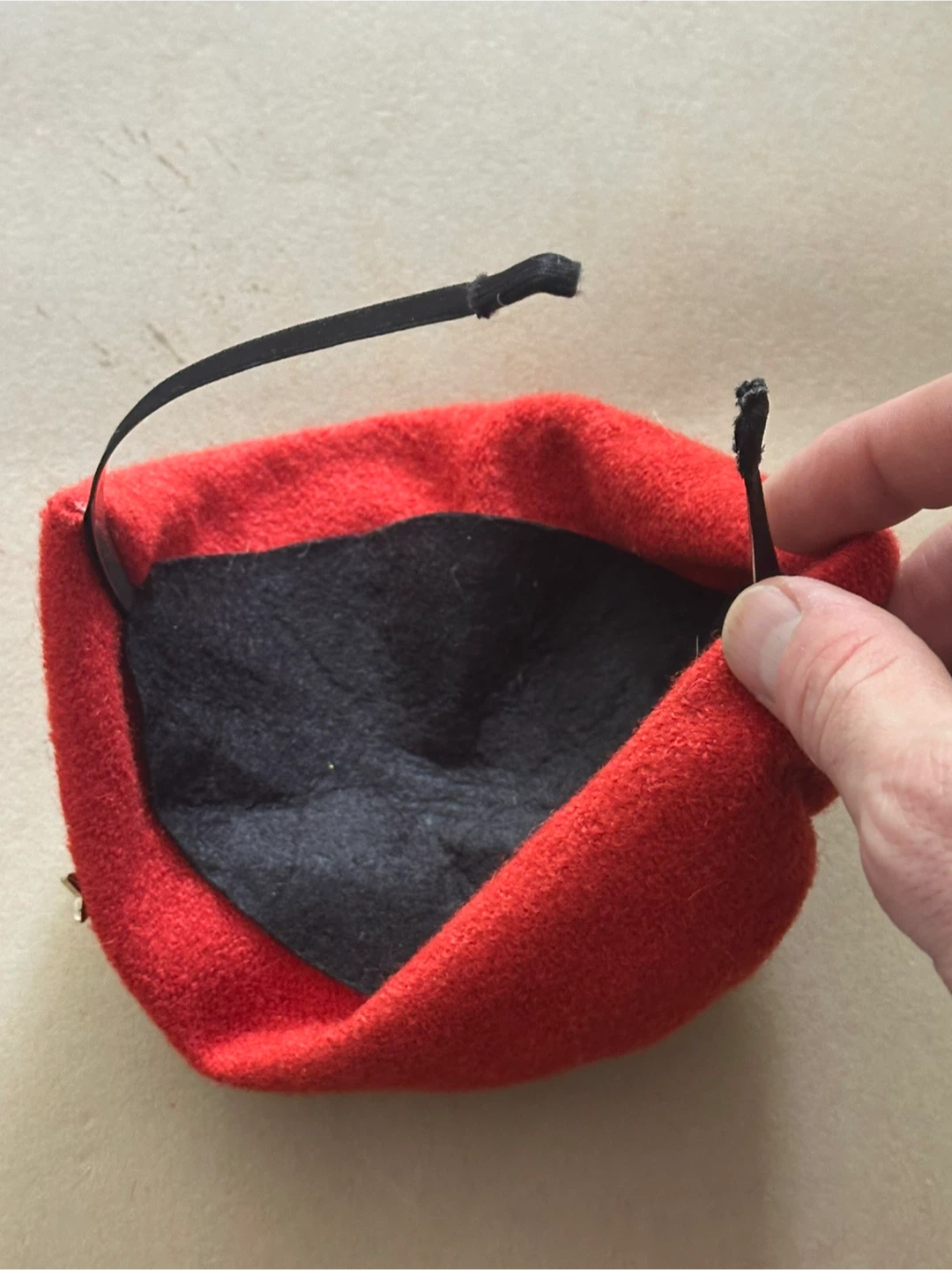 vintage-style red cocktail fascinator headband - photo 5