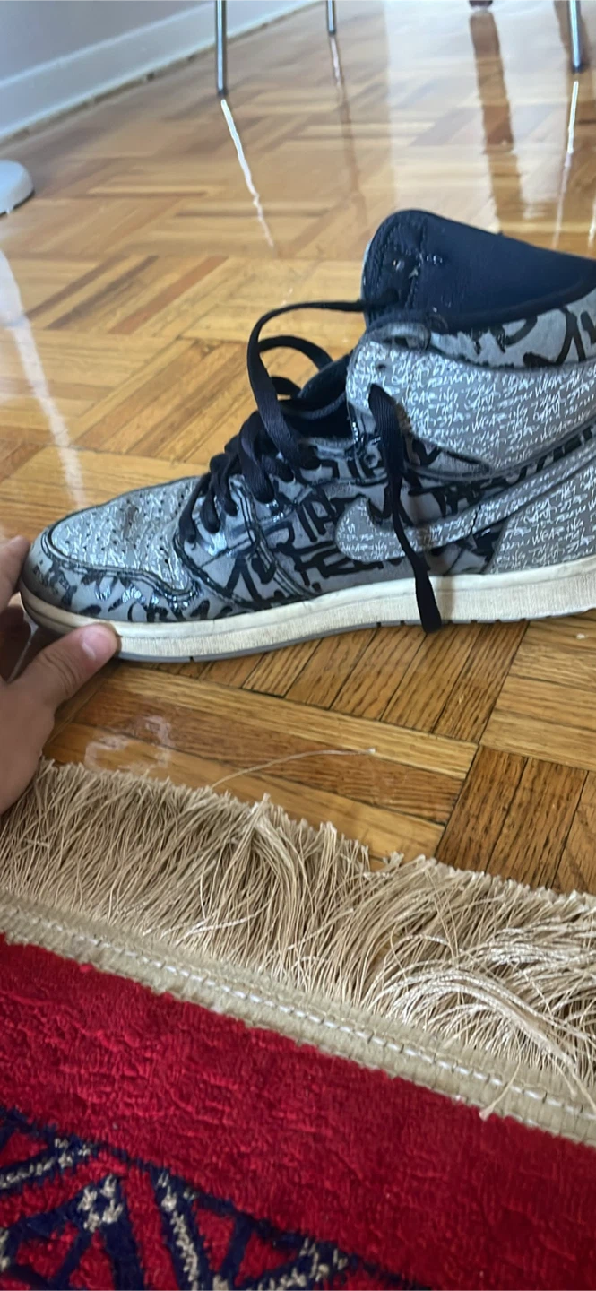 Air Jordan 1 High OG 'Graffiti' Men's Shoes - photo 2