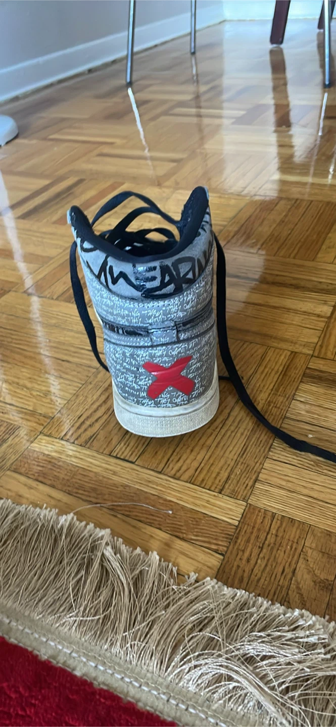 Air Jordan 1 High OG 'Graffiti' Men's Shoes - photo 3