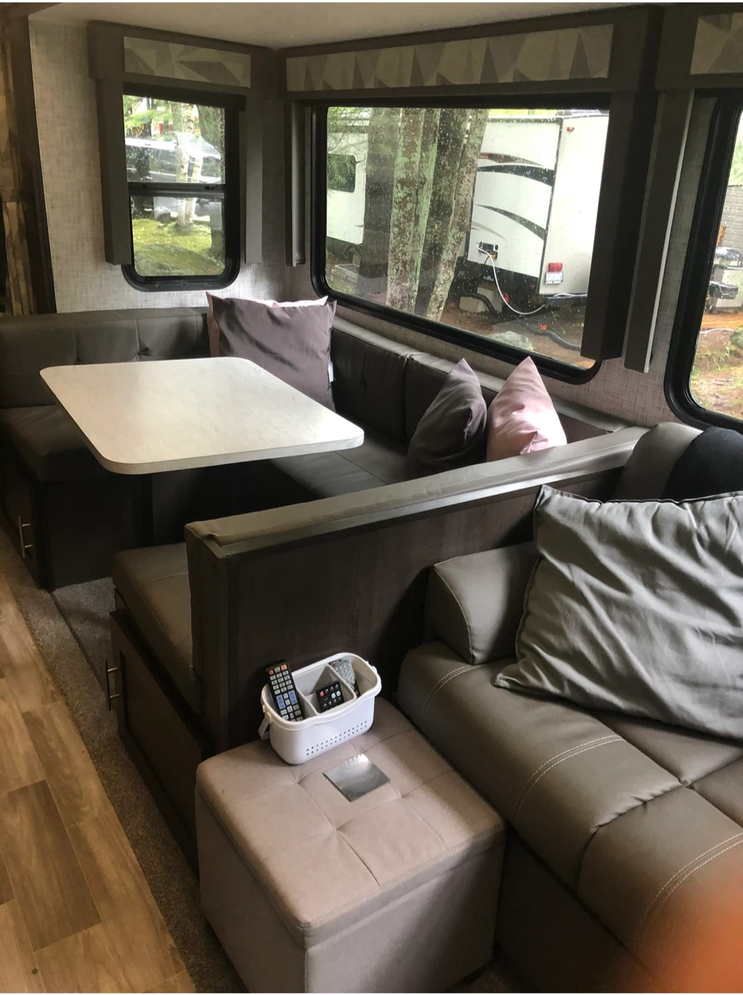 2019 forest river Wildwood 26dbud Trailer OBO - photo 3