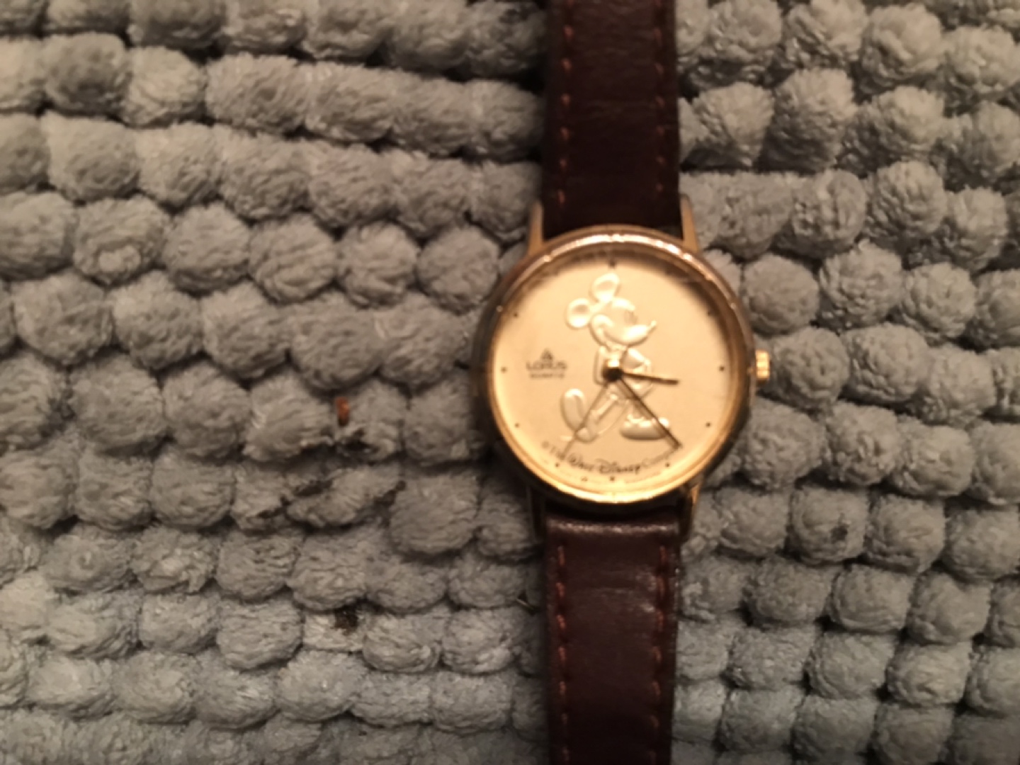 Lorus Vintage Mickey Mouse Watch - photo 2