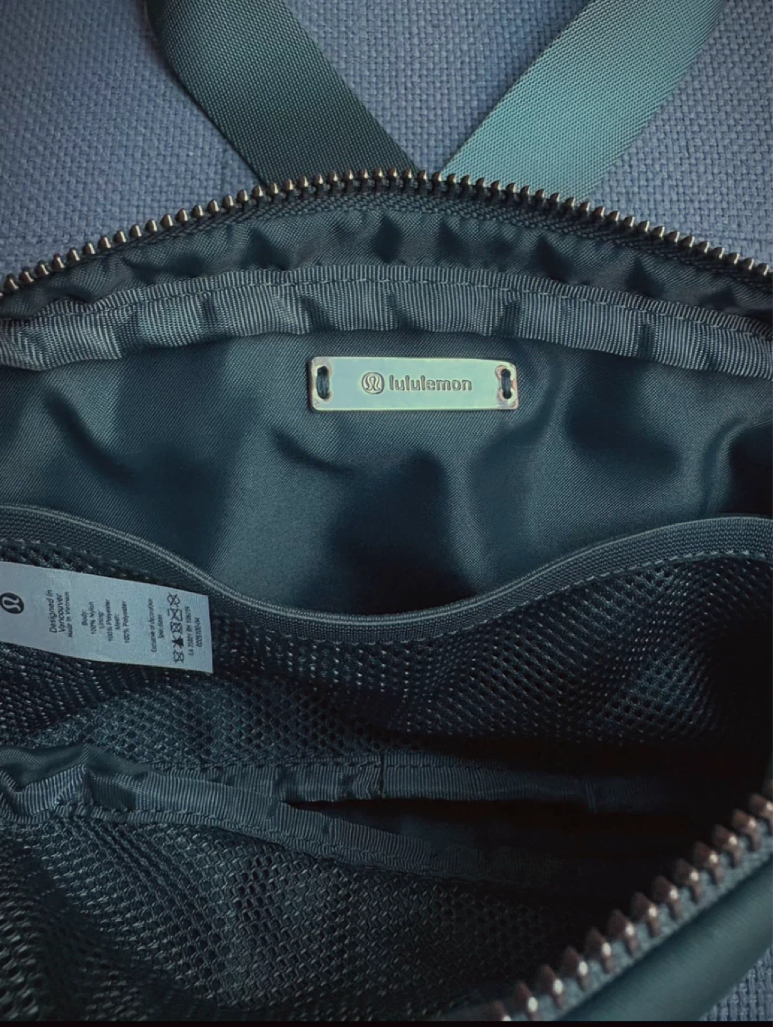 Lululemon Everywhere Belt Bag - photo 3