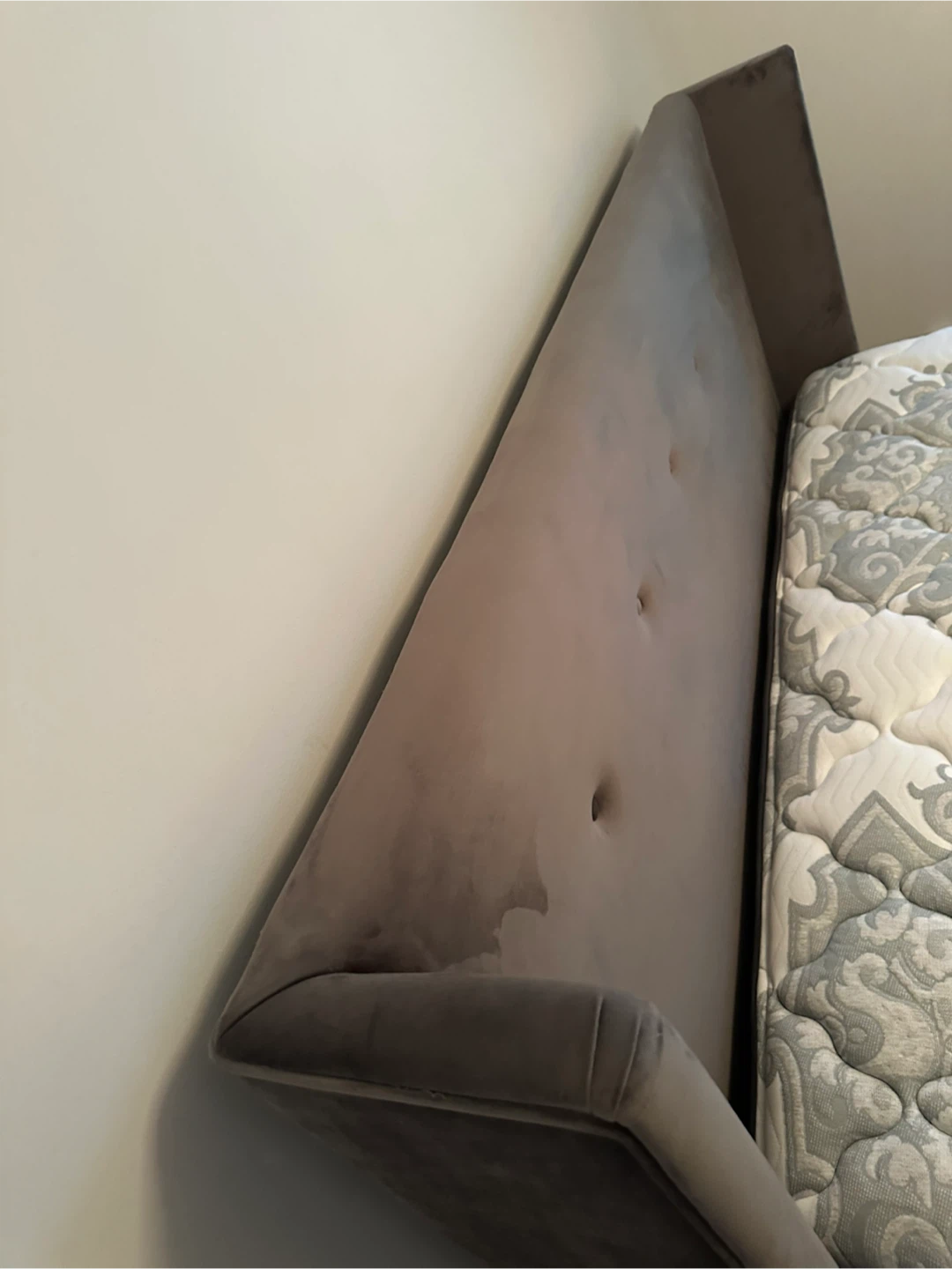 King Upholstered Bed Frame Grey Velvet Slats Included - photo 5