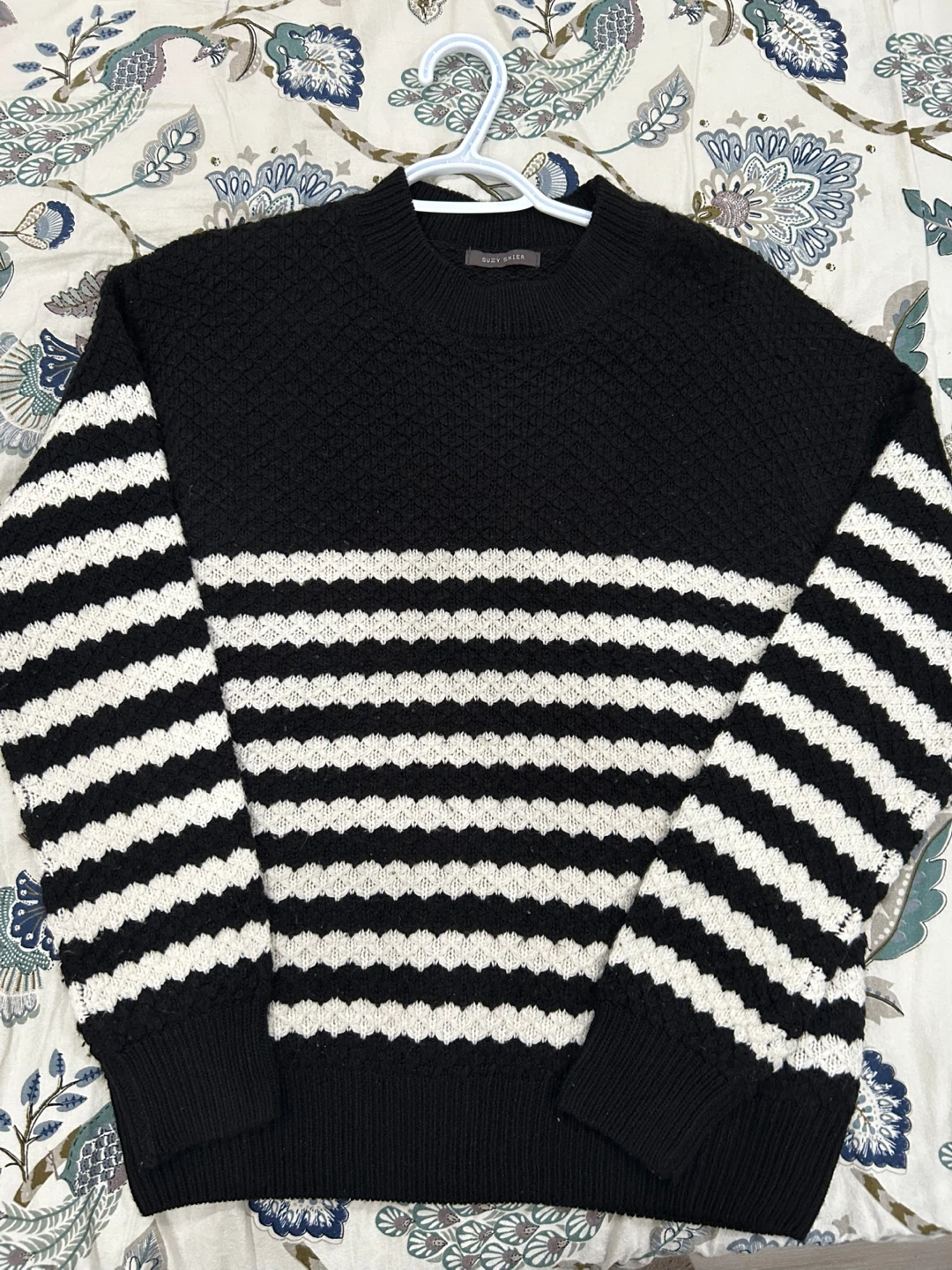 Suzy Shier Black & White Striped Knit Sweater