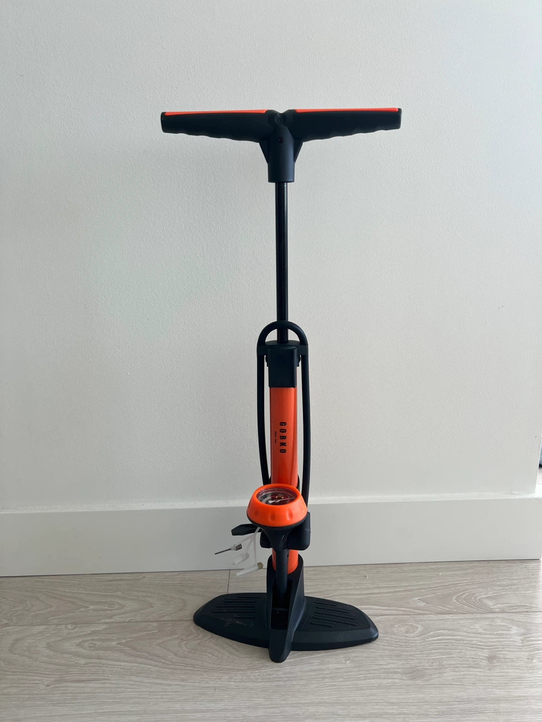 Bicycle Ergonomic Floor Pump - photo 2