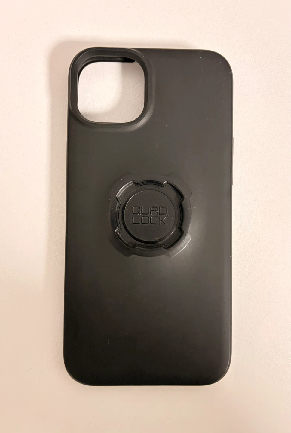 Coque Quad Lock MAG pour iPhone 15 Plus – Excellente condition