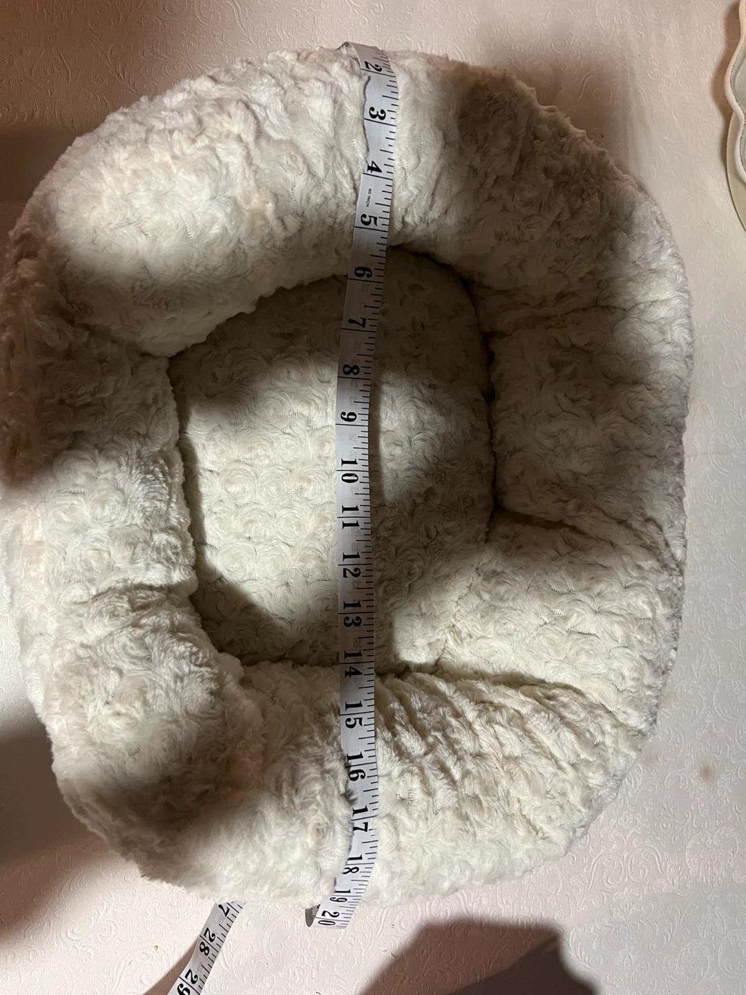 Cozy White Plush Pet Bed - photo 3