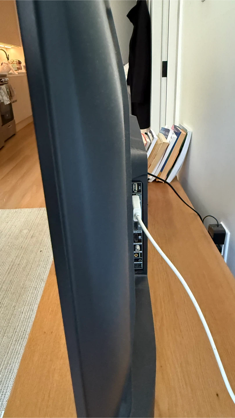 TCL 43" TV 4K - photo 4