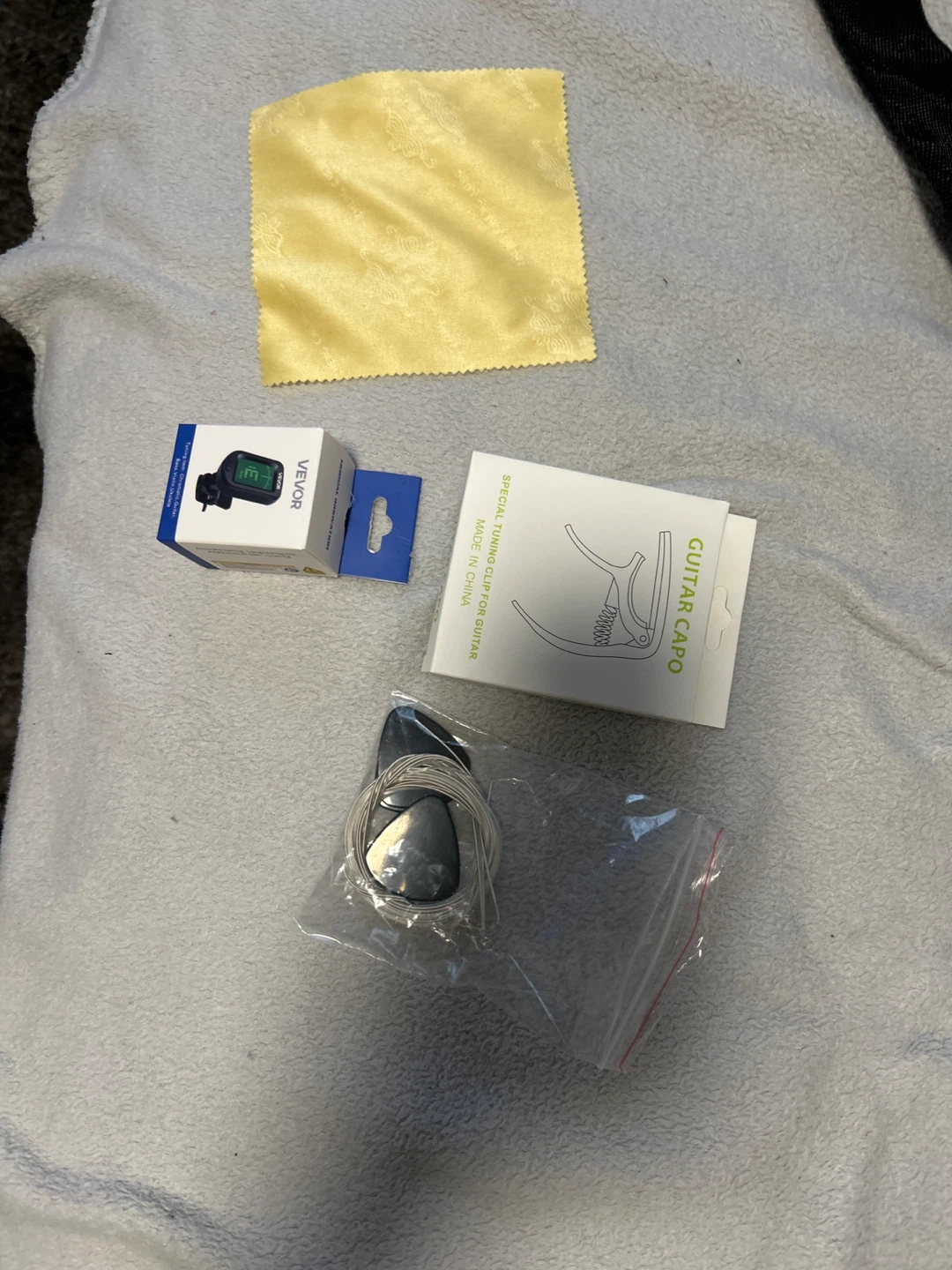 Vevor Classical Guitar Starter Kit - photo 5