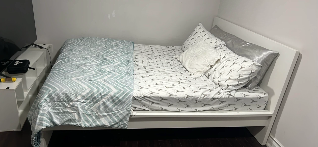 White Ikea Malm Queen Bed