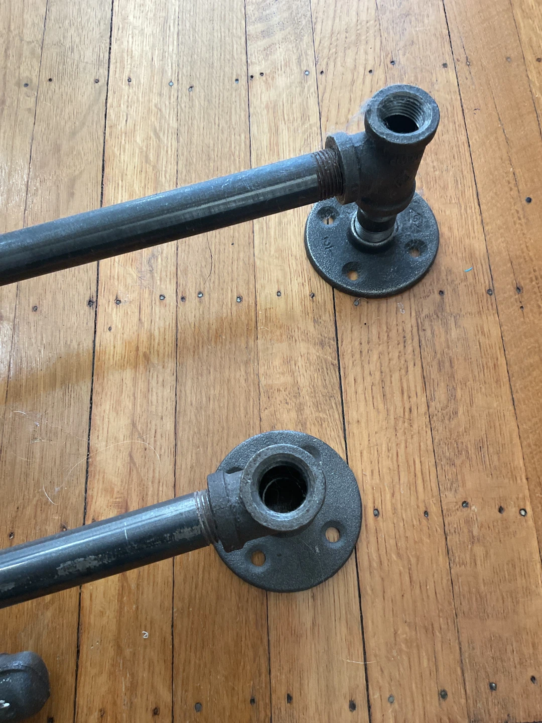 Industrial Pipe Towel Bars / Toilet Paper Holder Set - photo 2