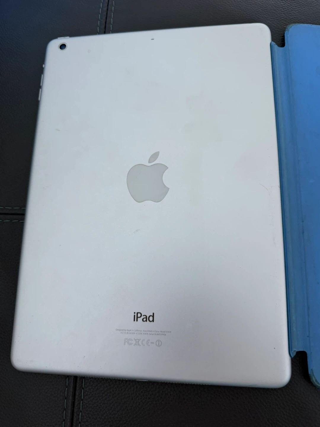 Apple iPad Air - 64GB with Blue Case - photo 2