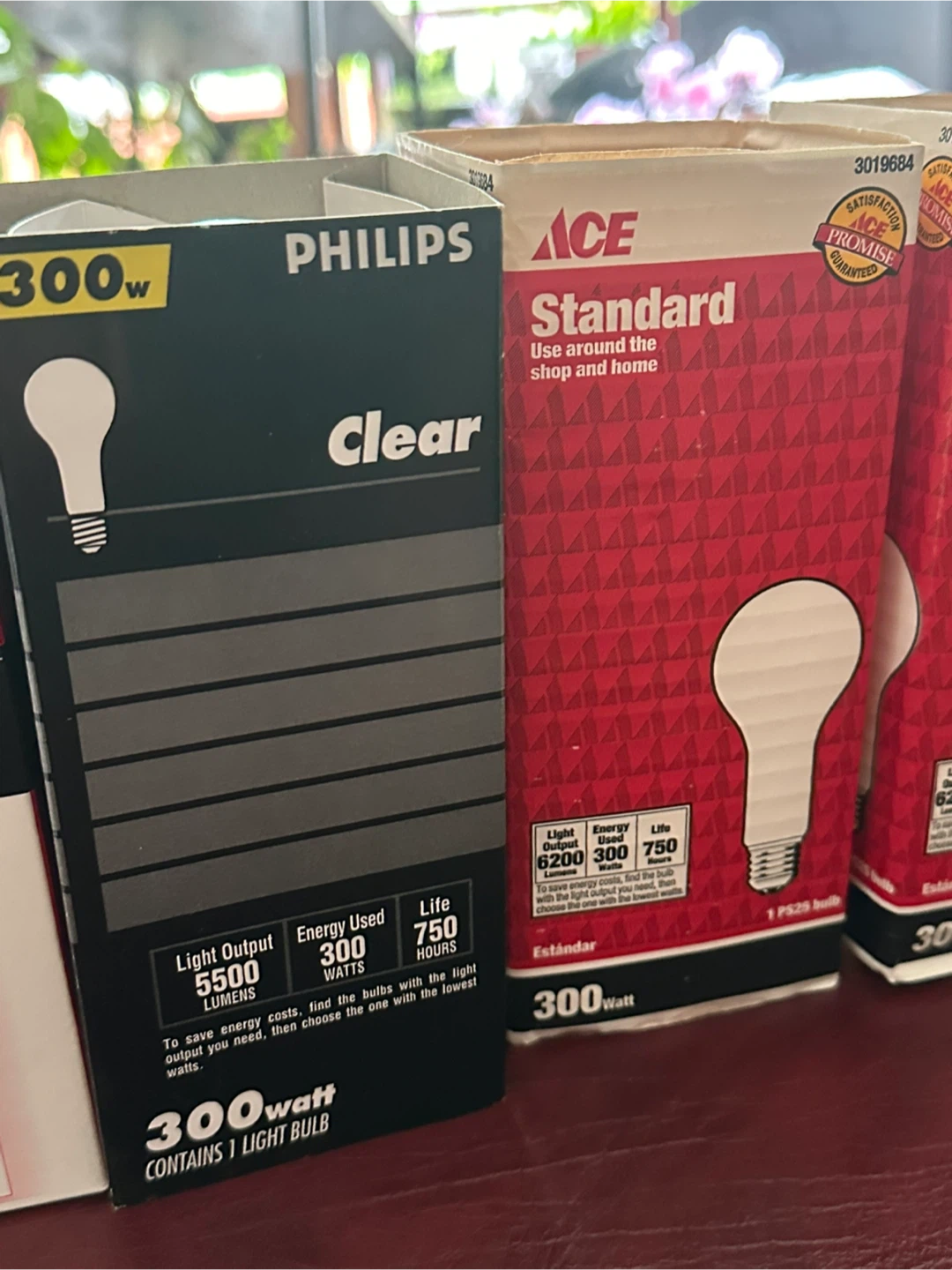300 watt light bulbs $20 each - photo 3