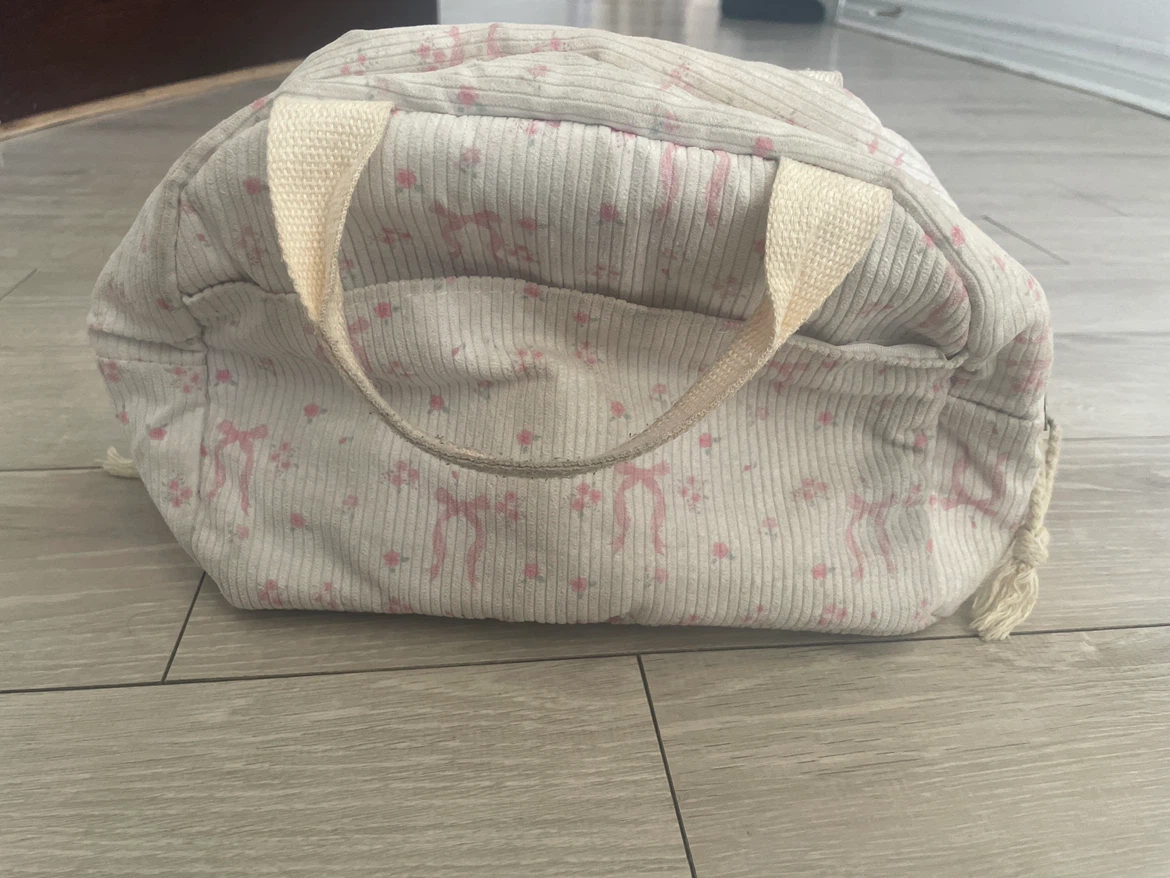 Insulated Lunch Bag with Pink Floral Pattern