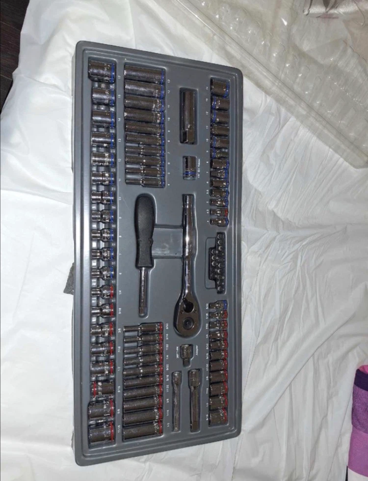 Socket Set with Ratchet and Handle - photo 4