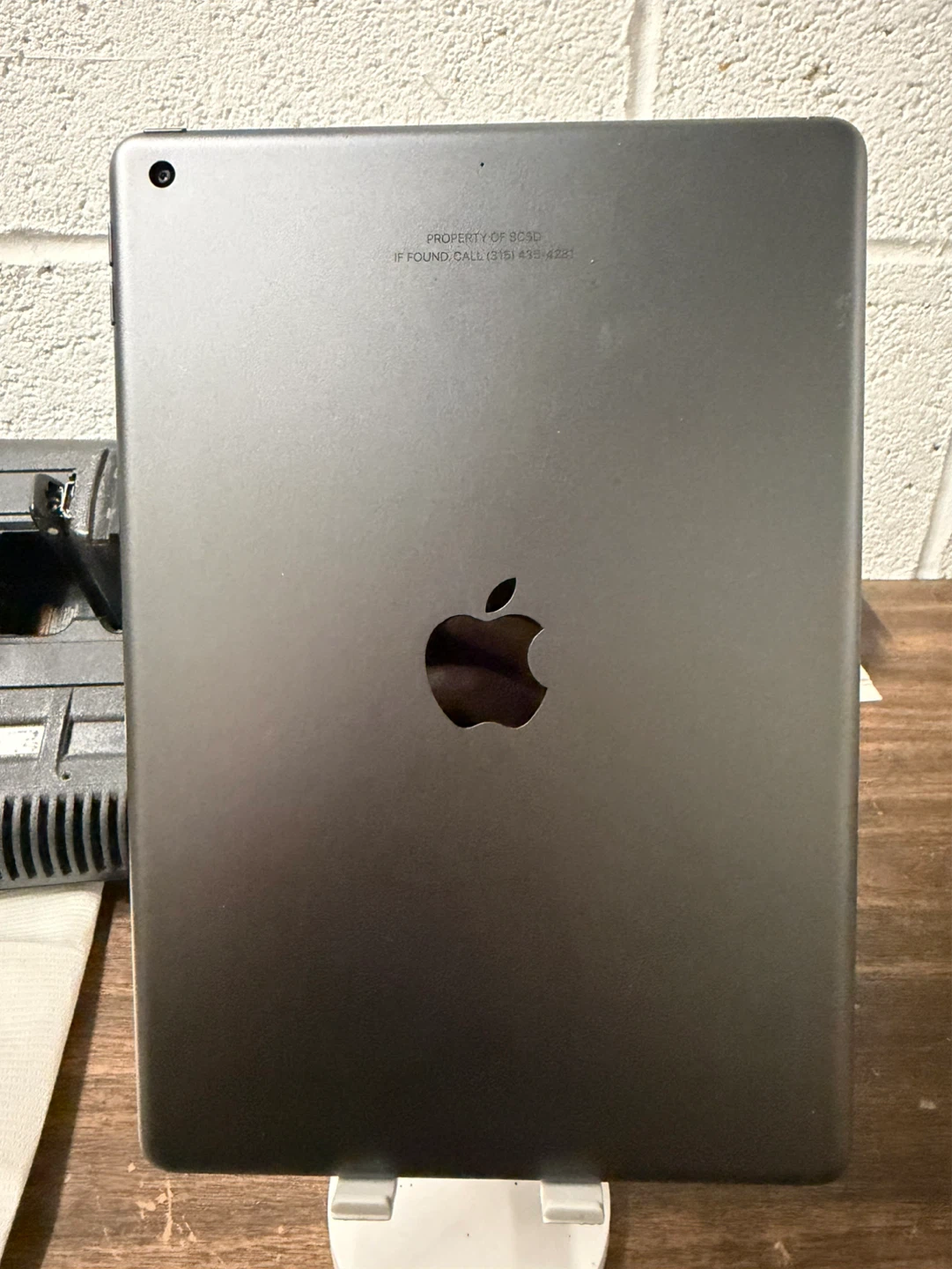 iPad 7th Gen - photo 3
