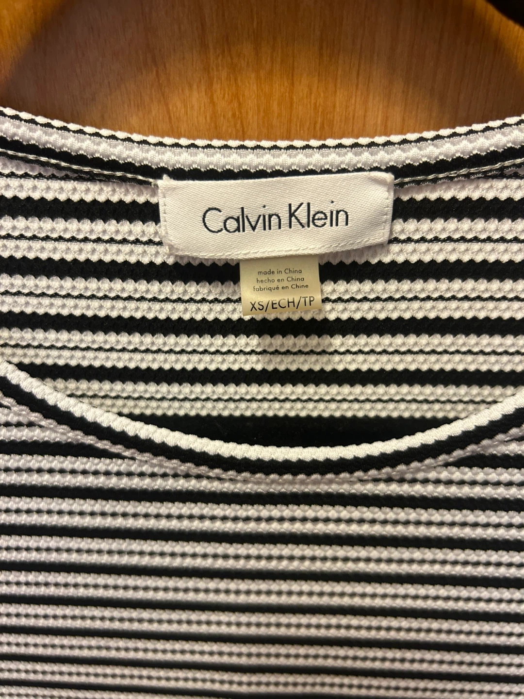 XS - Calvin Klein Striped T-Shirt - photo 3