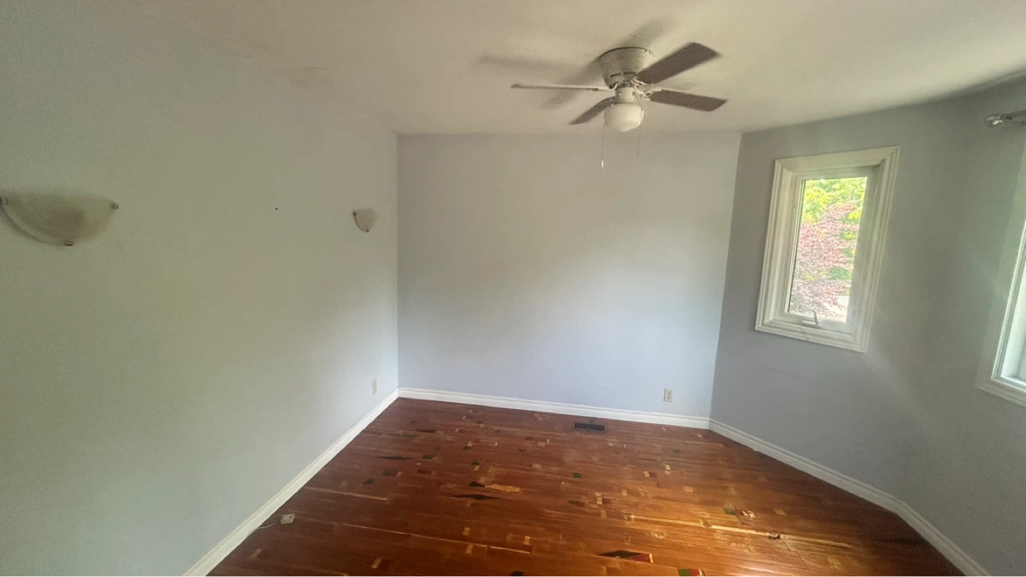 SUMMER STUDENT ROOM - Western Hill, St Catharines - photo 4