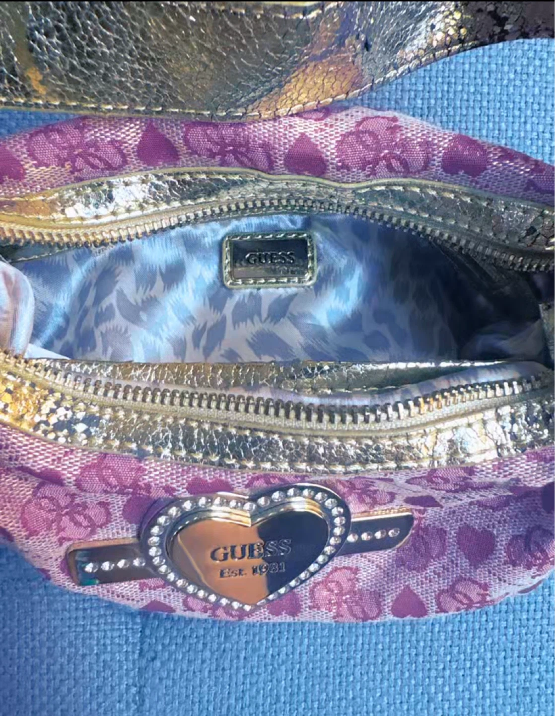 GUESS Purple Heart & Flower Pattern Shoulder Bag - photo 3