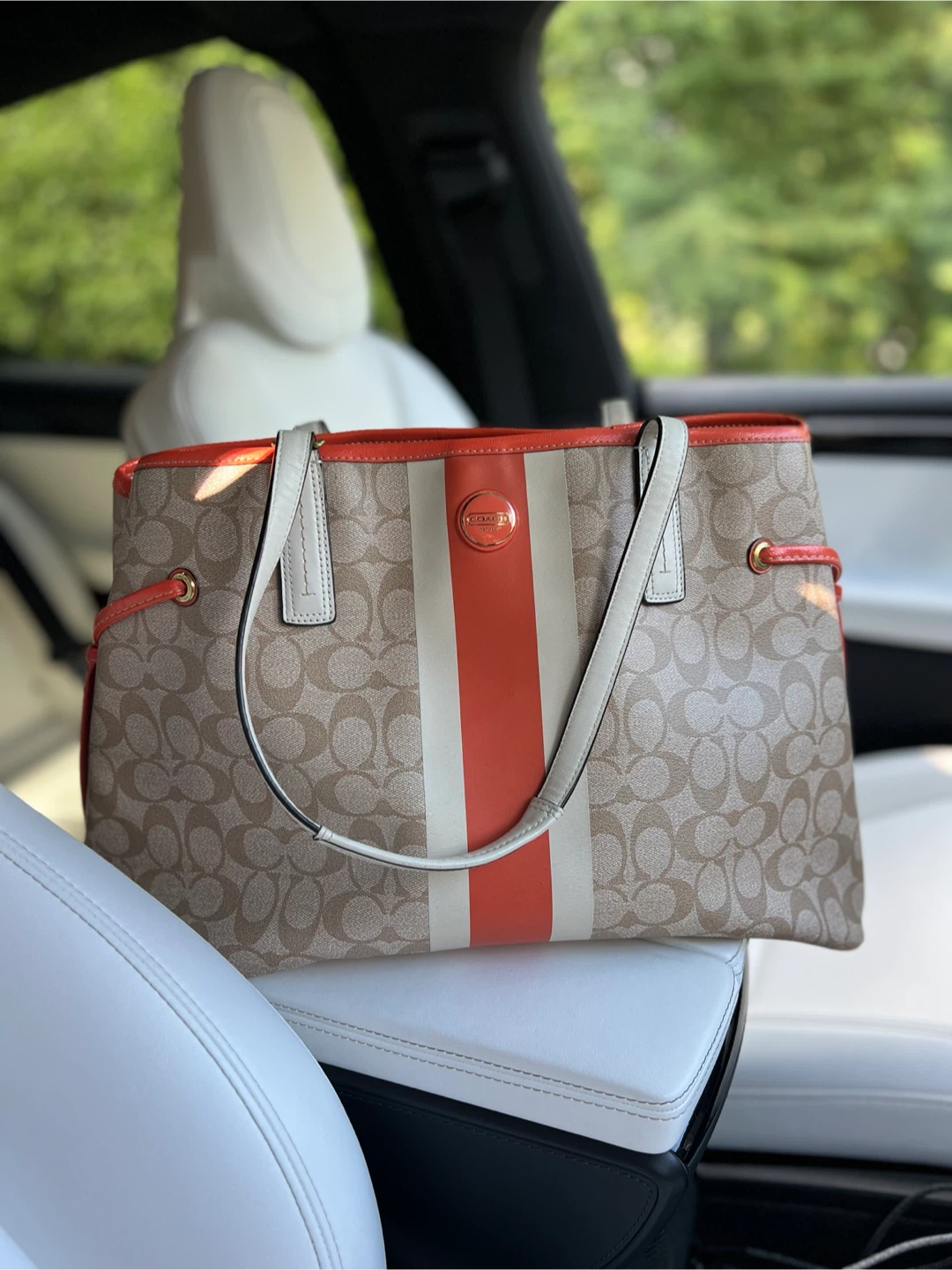 Authentic Coach Leather Bag – Like New (10/10) - photo 2