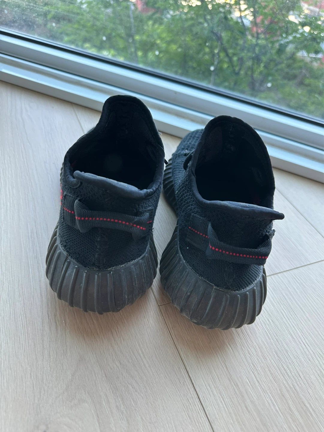 Adidas Yeezy Boost 350 V2 Core Black Red US 71/2 - photo 4