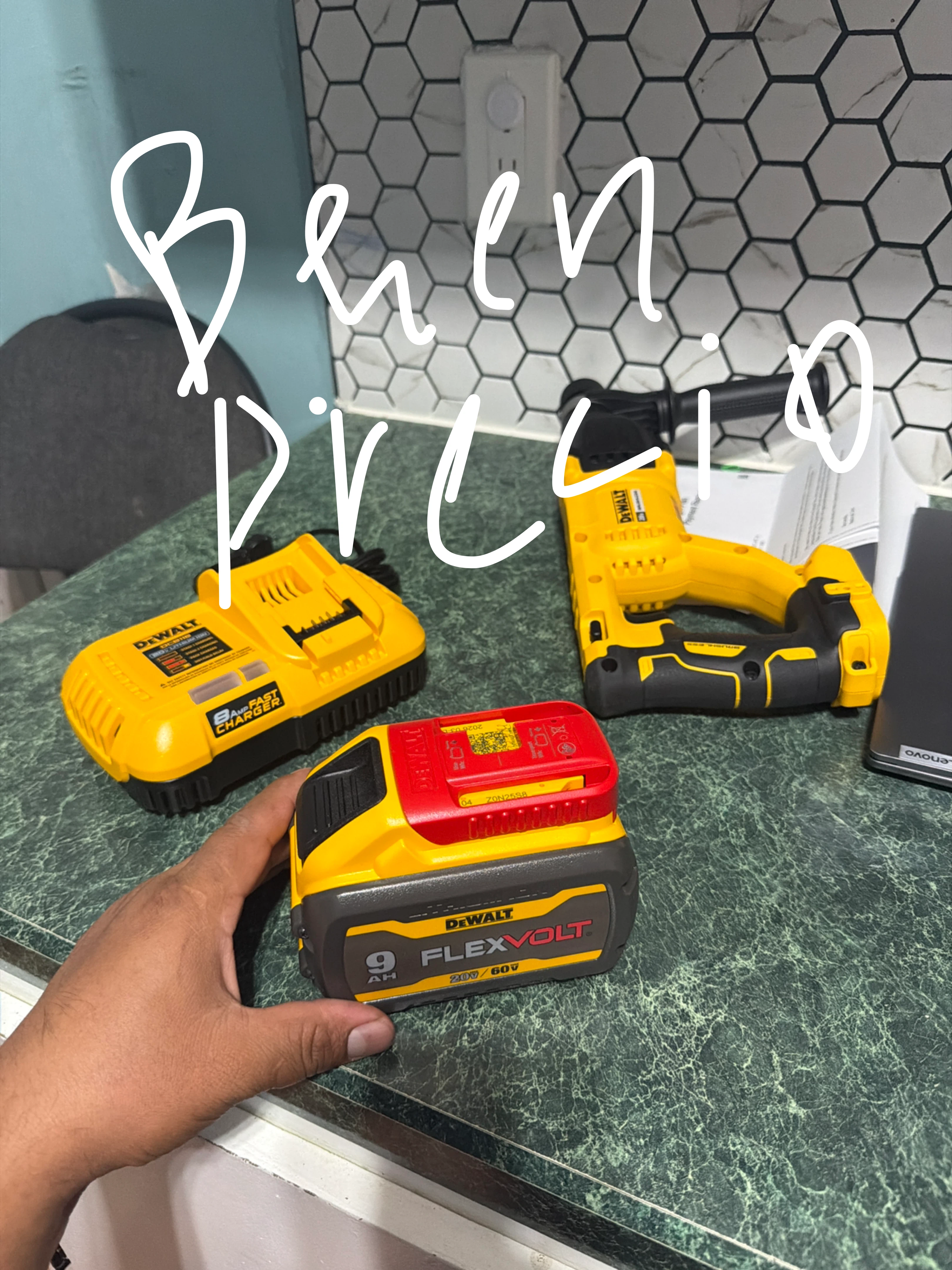 DeWalt FlexVolt 9.0 Ah Battery and Charger