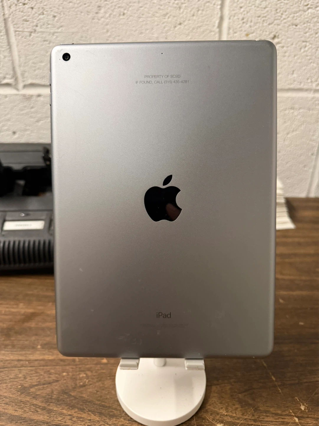 iPad 6th Gen - photo 3