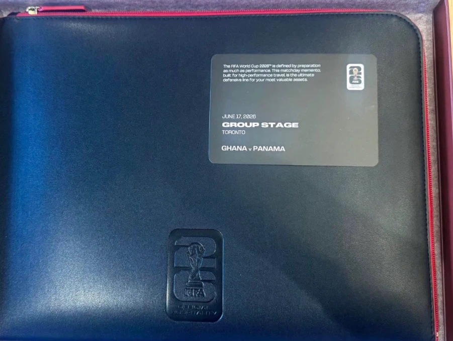 Fifa leather laptop case NWT - photo 2