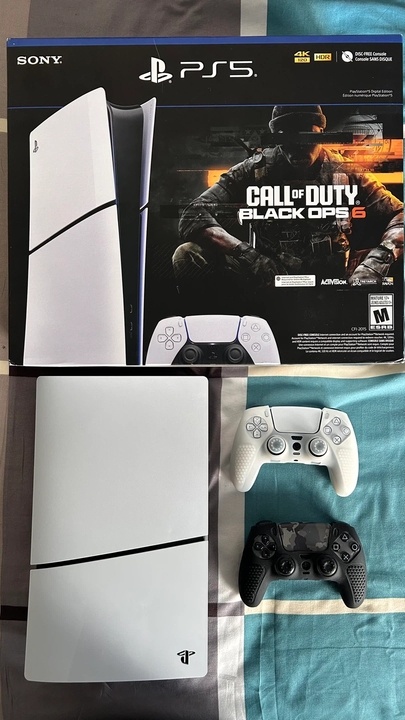 PS5 Disc Free Controller + 2 Wireless Controllers