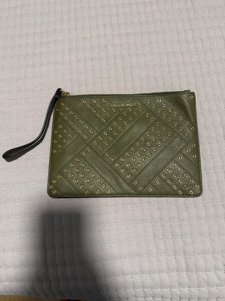 Michael Kors Clutch - Olive Green