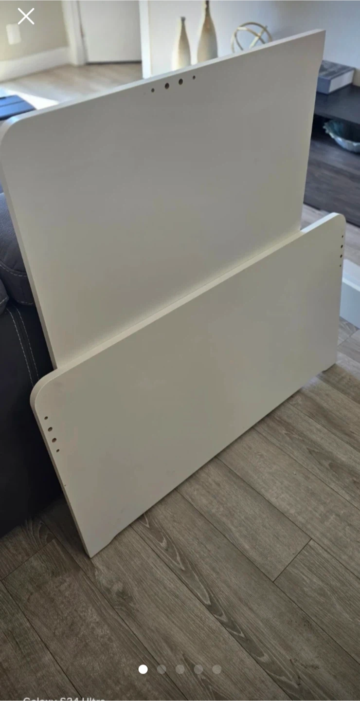 Single white bed frame - photo 2