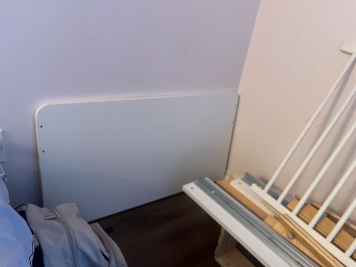 Single white bed frame - photo 5