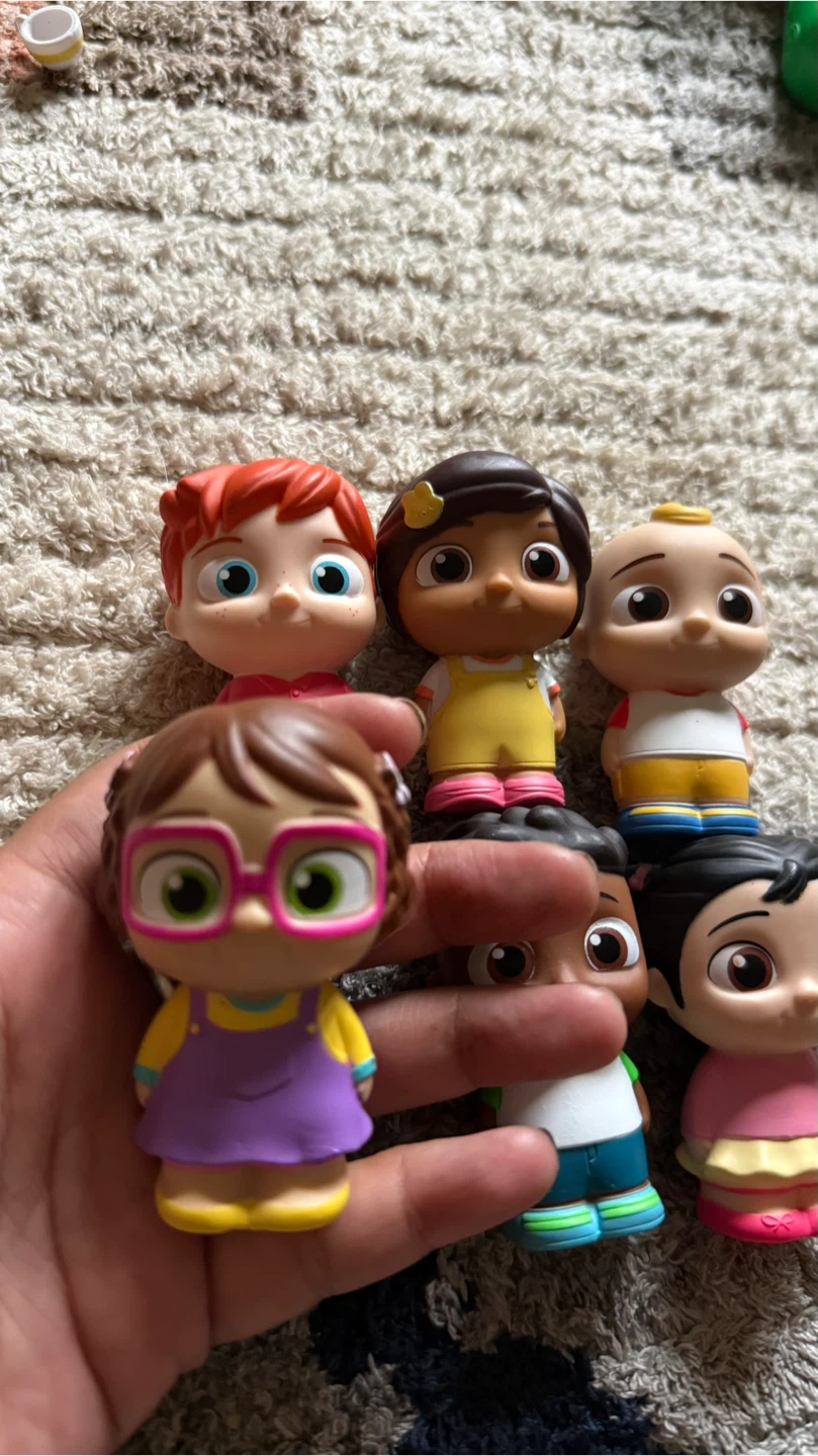 CoComelon Mini Figures Set - photo 3