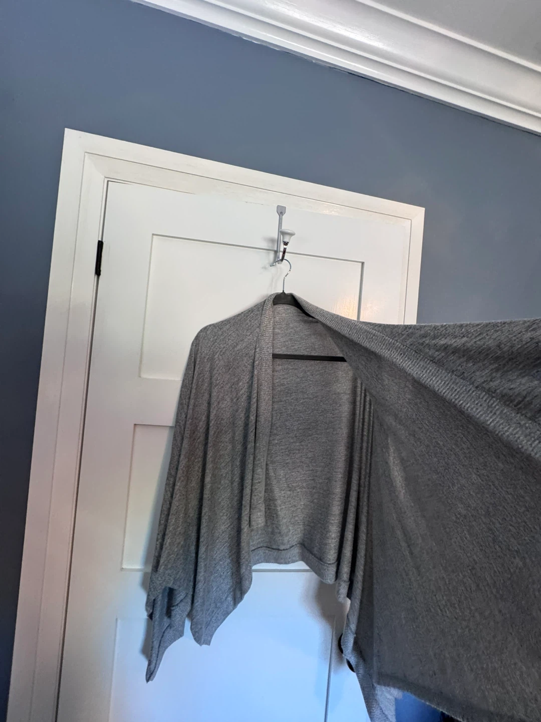 Banana Republic Grey Cardigan - photo 2