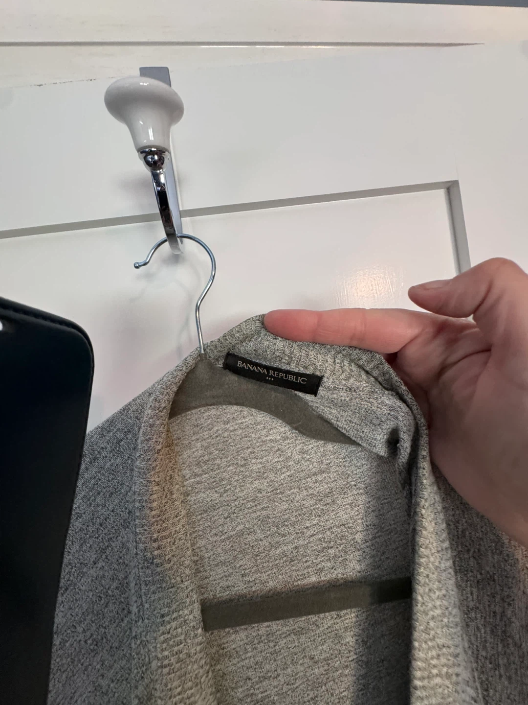 Banana Republic Grey Cardigan - photo 3
