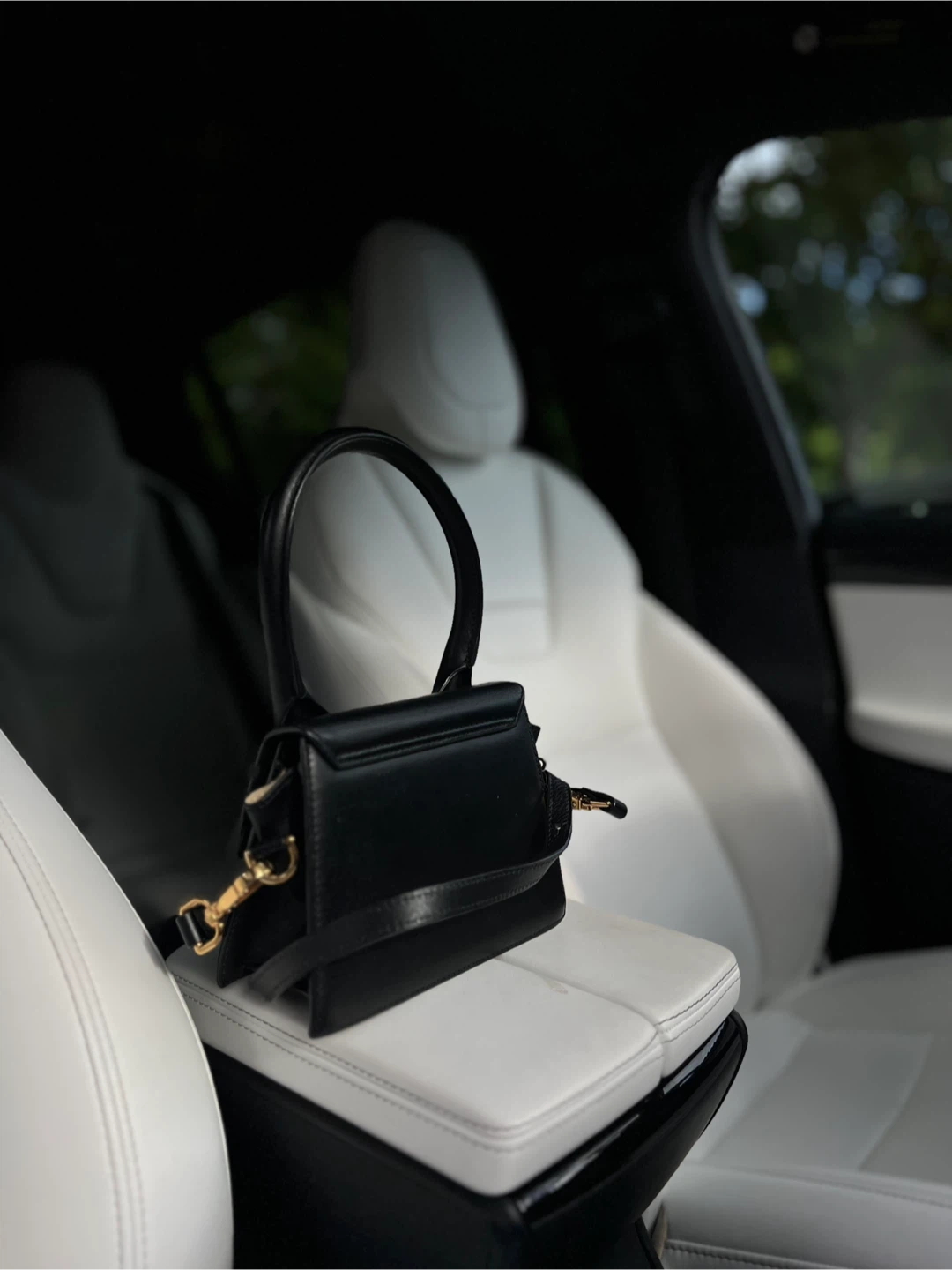 Authentic Jacquemus Le Chiquito Bag - photo 2