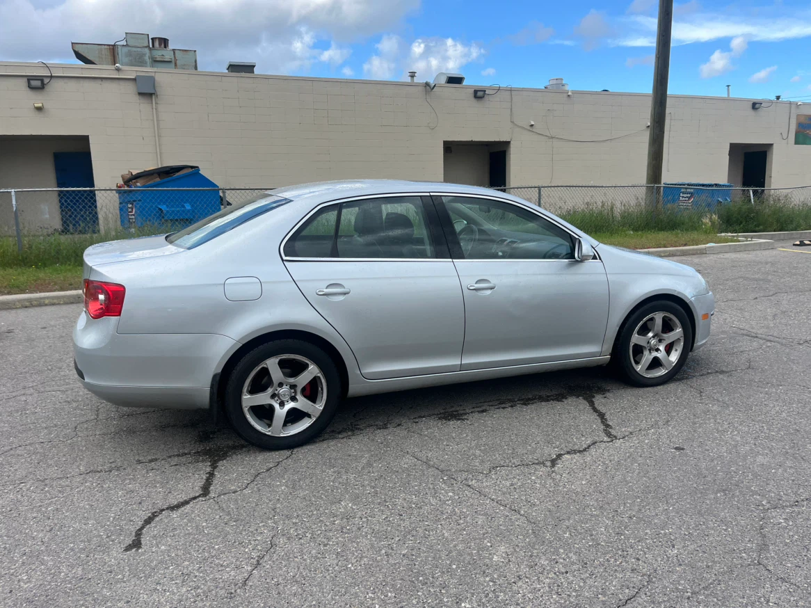 2006 Silver Volkswagen Jetta Sedan - photo 3