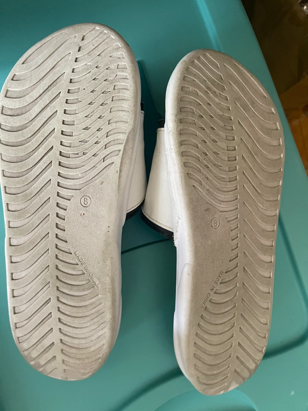 Puma White & Black Slide Sandals Size 8 - photo 2