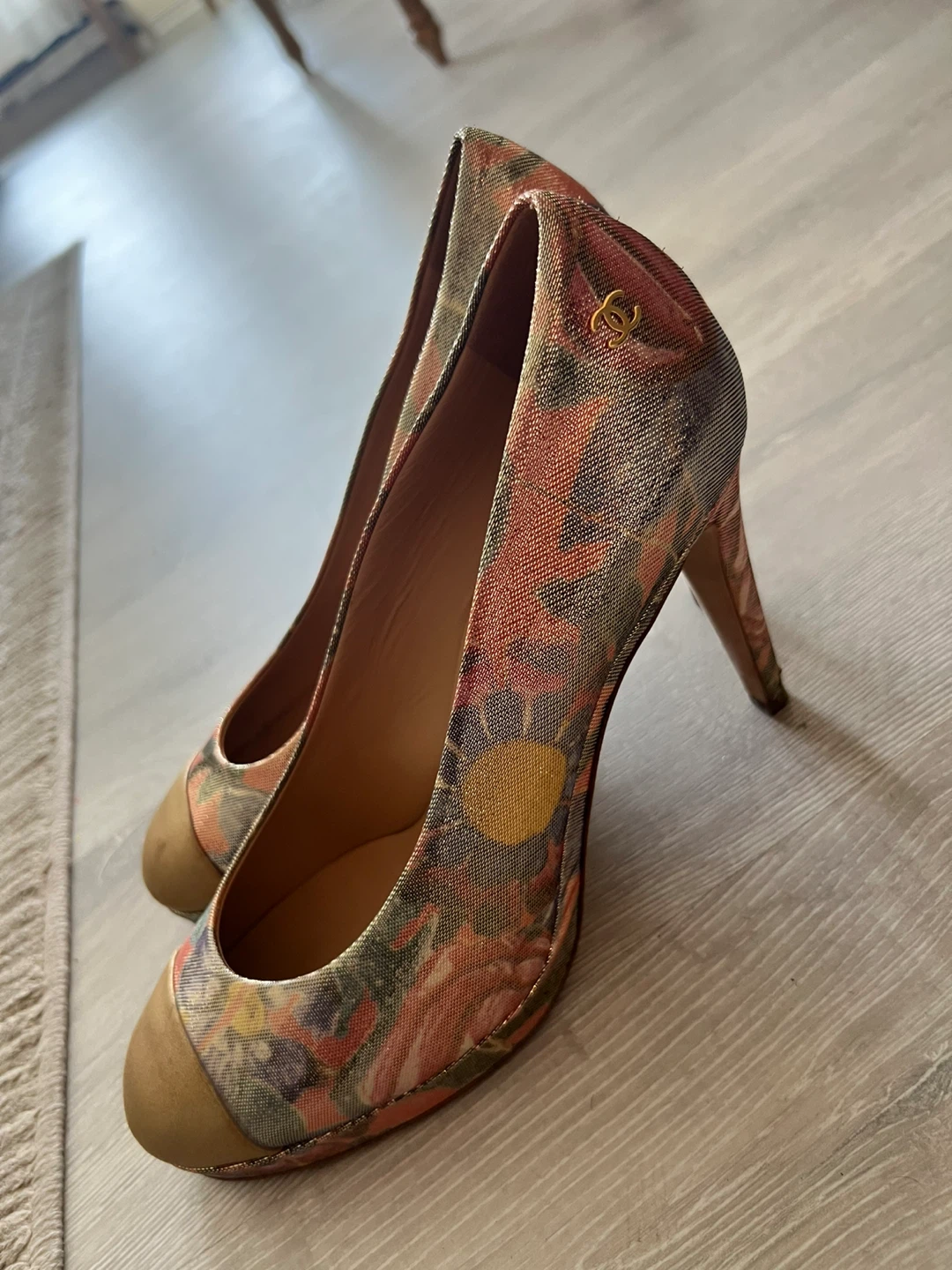Chanel Floral Print Heels - photo 3