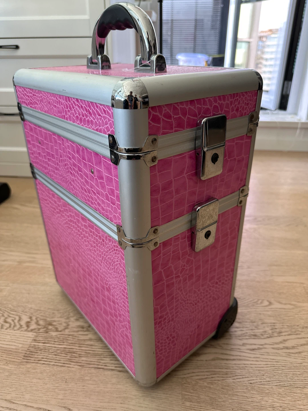 Pink Crocodile Pattern Rolling Makeup Train Case - photo 2