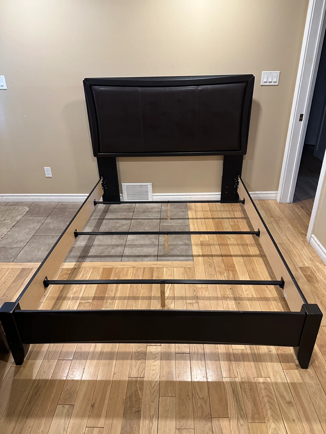 Ashley Furniture Queen Size Bed Frame (CAN DELIVER)