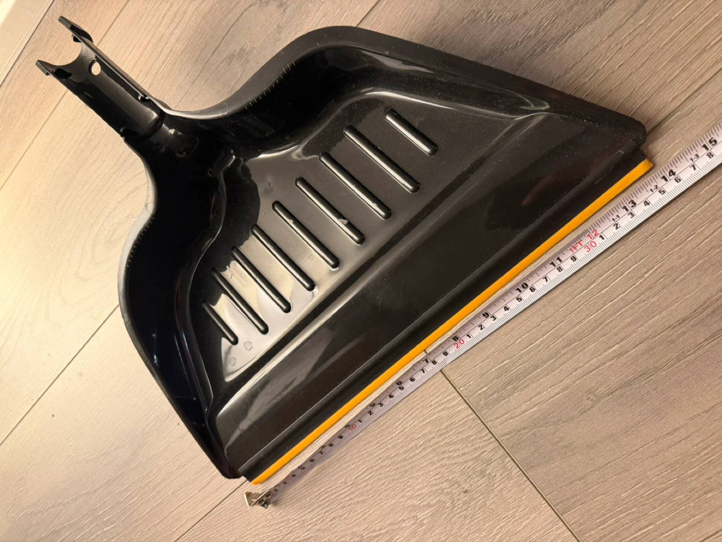 Black Dustpan with Orange Trim - photo 2