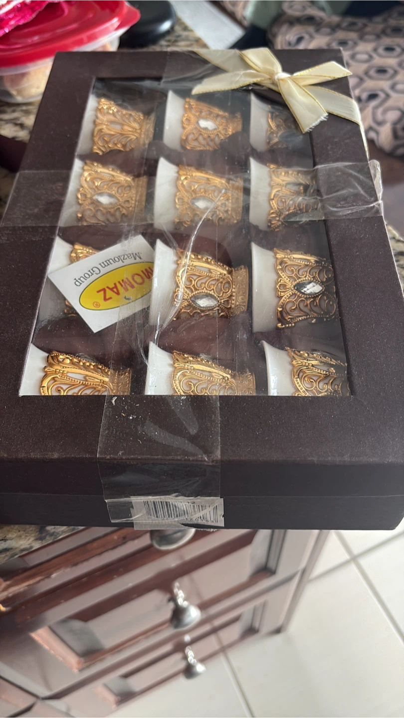 Mazroum Group Dessert Box - photo 3
