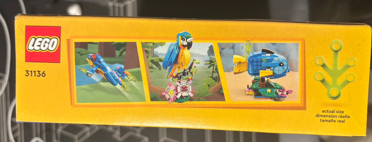 LEGO Creator 31136 3-in-1 Exotic Parrot Building Set - photo 3