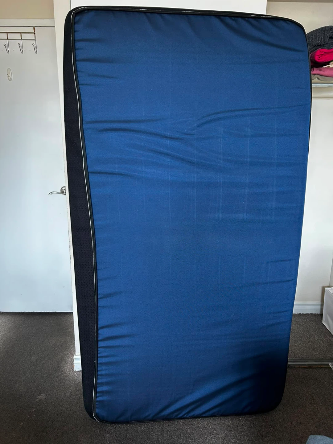Twin mattress - photo 2