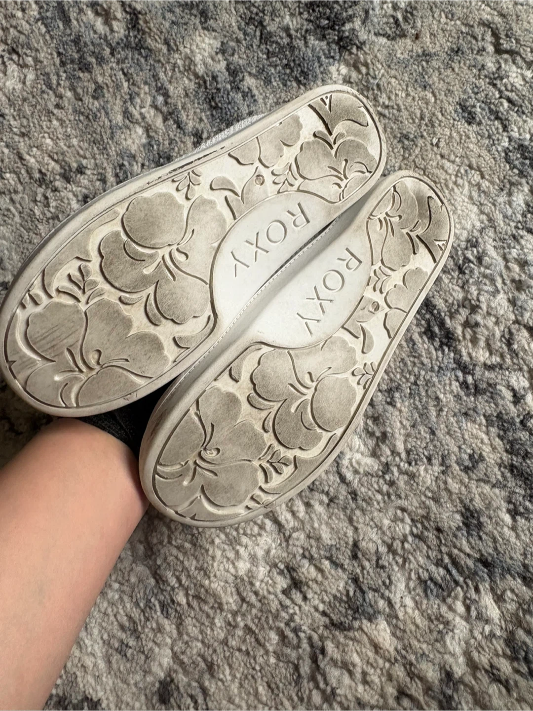 Roxy Grey Slip-On Sneakers - photo 2